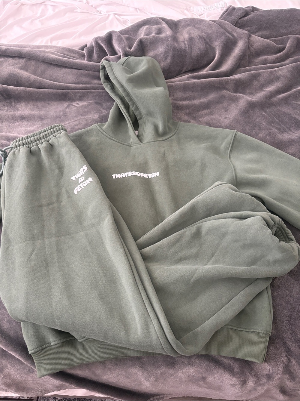 That’s so Fetch Women's Olive Green Hoodie and joggers